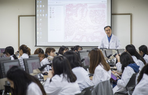 알파컴퓨터 이미지