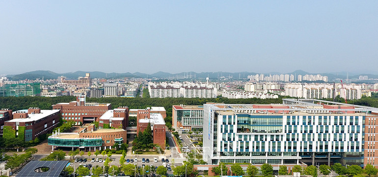 산기대는 2021수시 모집인원은 논술우수자 268명(19.4%) 적성우수자 200명(14.5%) 교과우수자 180명(13.1%), 특정교과우수자 240명(17.4%) KPU인재 170명(12.3%)이다. 논술전형과 적성우수자전형 인원변화가 눈에 띈다. /사진=산기대 제공