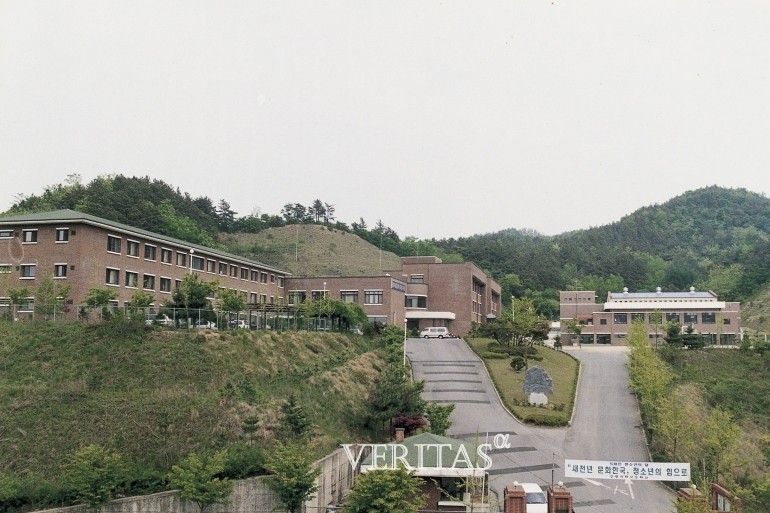 강원과고 경쟁률이 상승했다. 6일 원서접수를 마감한 강원과고에 따르면 2022신입생 모집 원서접수 결과 최종경쟁률은 2.18대1로 나타났다.  /사진=베리타스알파DB