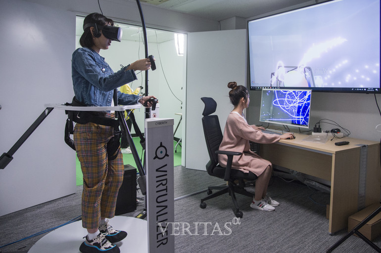 교육부가 대학의 자율적인 운영을 대폭 확대하기 위한 규제 개혁과 평가체제 개편을 본격 시행한다. 이에 따라 2024학년부터 첨단학과에 대한 정원 증원을 허용할 예정이다. /사진=이화여대 제공