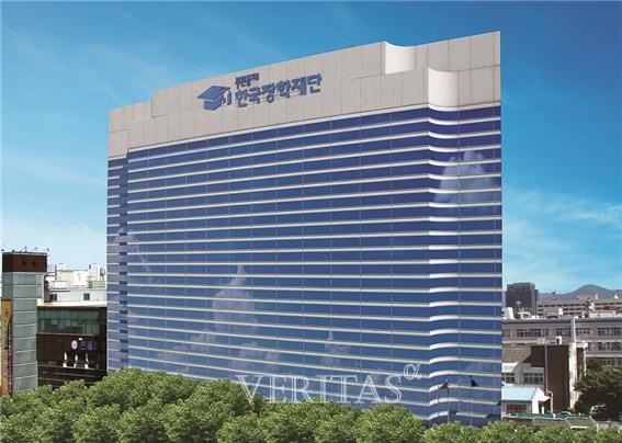 올해 저소득층 중고생을 대상으로 하는 복권기금 꿈사다리 장학사업 장학생이 2500명 선발됐다. /사진=한국장학재단 제공