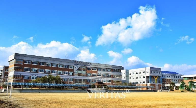 과학영재학교 광주과고가 9일 이후로 변경된 개학 일정에 맞게 변경된 전형일정을 공개했다. 광주과고는 전반적인 일정 모두 변경된 특징이다. 원서접수는 28일부터 내달 4일까지다. 2단계 전형일정은 변화된 일정이 공개된 다른 영재학교와 동일하게 6월14일이다. /사진=베리타스알파DB