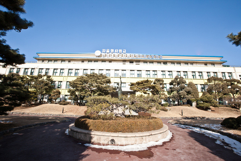서울 광역단위 자사고 한대부고가 2023학년 5차 입학설명회를 연다고 최근 밝혔다. 11월2일 오후7시 일정이다. /사진=한대부고 제공<br>