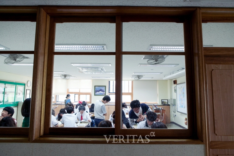 자사고 외고의 입학전형에 대한 긍정적인 평가는 ‘사교육 유발’이라는 현실과 동떨어진 심사였을까. /사진=베리타스알파DB