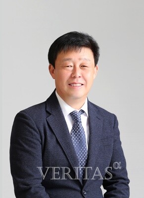 강원대 산림환경과학대학 목재과학전공 이승환 교수./사진=강원대 제공