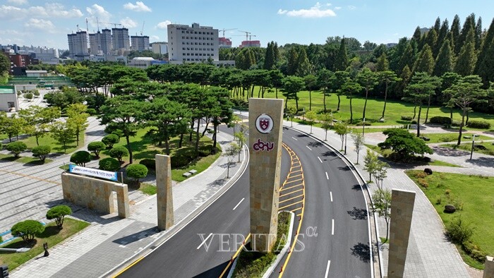 충북대가 고등학생의 희망전공에 대한 이해와 진로탐색의 기회를 제공하는 '2025 CBNU 오픈캠퍼스 전공체험'을 운영한다. /사진=충북대 제공