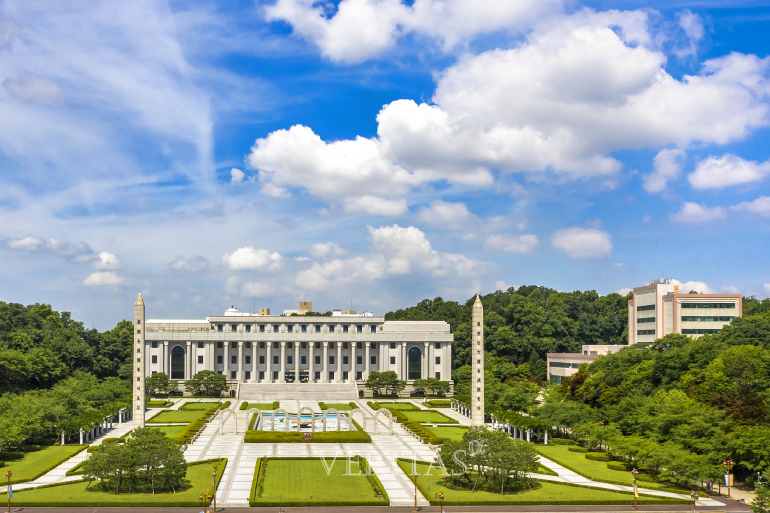 경희대가 희망 학과의 수업 청강, 멘토링, 학식 체험 등을 진행하는 일일대학생 체험 프로그램 '너희랑'을 진행한다고 19일 밝혔다. /사진=경희대 제공
