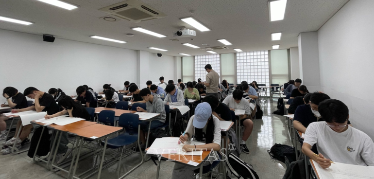 ¿ÃÇØ ¼ö´É Á÷ÈÄ ³í¼ú°í»ç¸¦ ÁøÇàÇÑ ÁÖ¿ä 22°³´ë Áß 10°³±³ÀÇ ÀÀ½ÃÀ²À» ºÐ¼®ÇÑ °á°ú, 7°³±³´Â »ó½Â, 3°³±³´Â Ç϶ôÇÑ °ÍÀ¸·Î ³ªÅ¸³µ´Ù. /»çÁø=°Ç´ë Á¦°ø