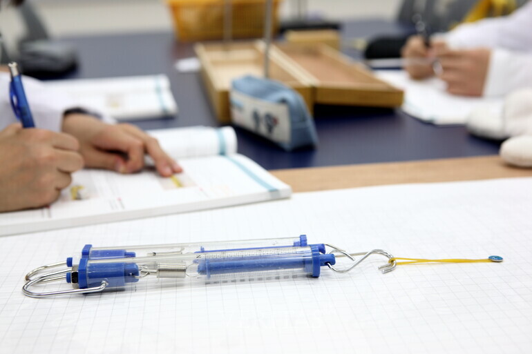 Ž ķ Ž   鼭 Ž  ߿. /=ŸDB